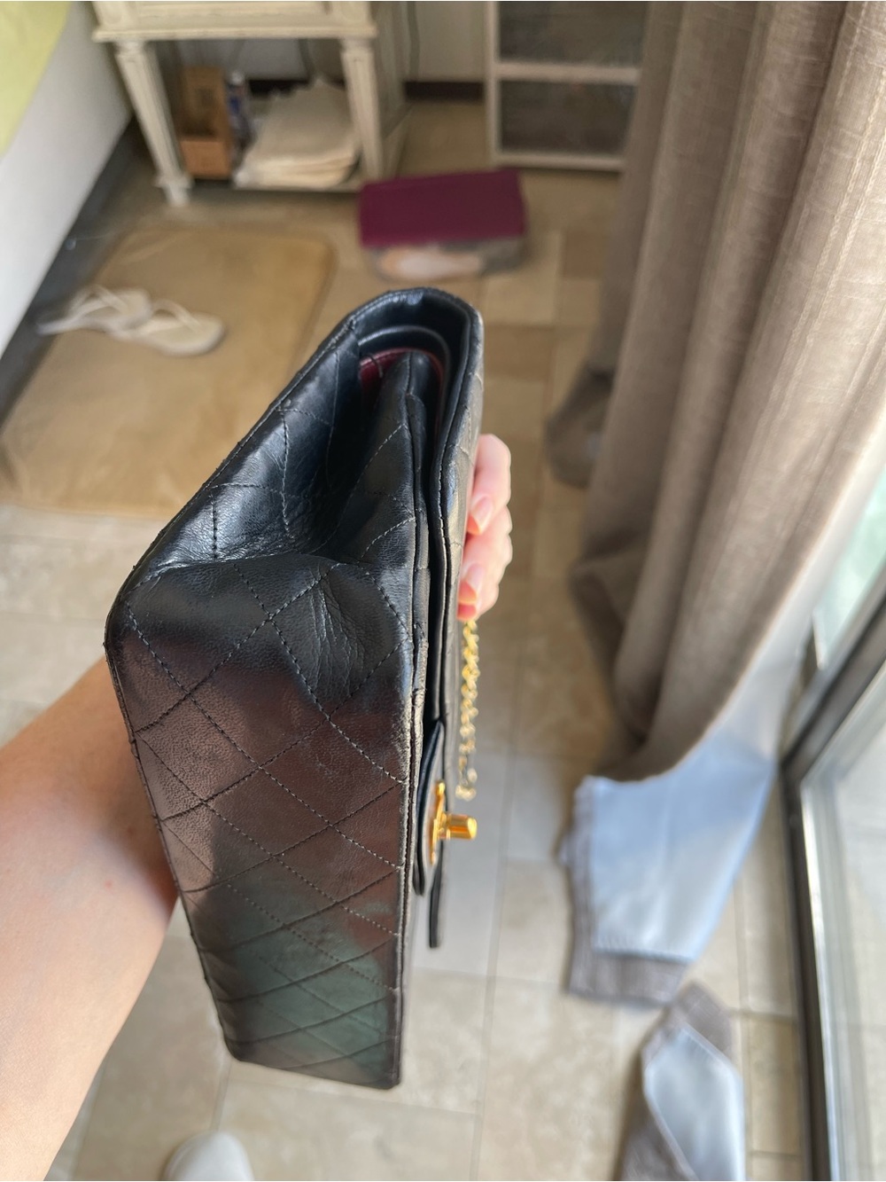 CHANEL Vintage Medium Flap - Picture 3 of 12